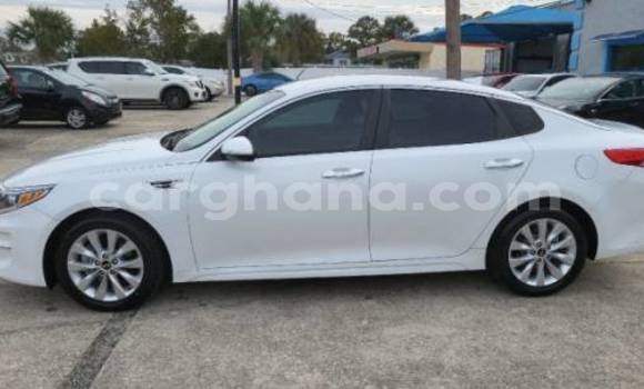 Sayi Na hannu Kia Optima White Mota in Accra a Greater Accra Sayi Na hannu Kia Optima White Mota in Accra a Greater Accra