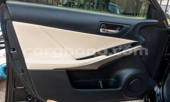 Sayi Na hannu Lexus IS Black Mota in Accra a Greater Accra Sayi Na hannu Lexus IS Black Mota in Accra a Greater Accra