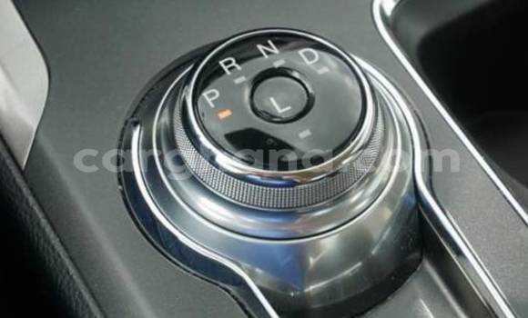 Ra Àlòkù Ford Fusion funfun Ọkọ̀ in Accra ni Greater Accra Ra Àlòkù Ford Fusion funfun Ọkọ̀ in Accra ni Greater Accra