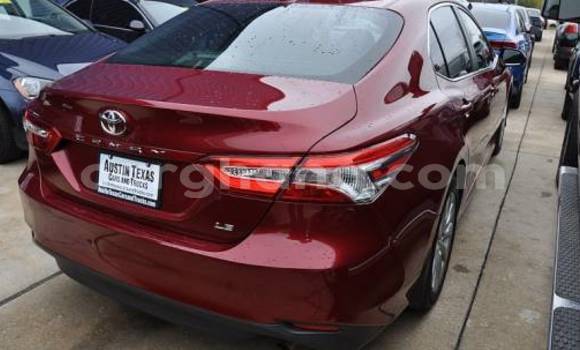 Ra Àlòkù Toyota Camry Red Ọkọ̀ in Accra ni Greater Accra Ra Àlòkù Toyota Camry Red Ọkọ̀ in Accra ni Greater Accra