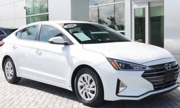 Sayi Na hannu Hyundai Elantra White Mota in Accra a Greater Accra Sayi Na hannu Hyundai Elantra White Mota in Accra a Greater Accra