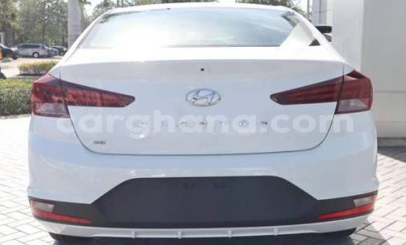 Sayi Na hannu Hyundai Elantra White Mota in Accra a Greater Accra Sayi Na hannu Hyundai Elantra White Mota in Accra a Greater Accra