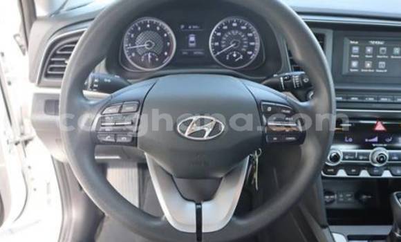 Sayi Na hannu Hyundai Elantra White Mota in Accra a Greater Accra Sayi Na hannu Hyundai Elantra White Mota in Accra a Greater Accra
