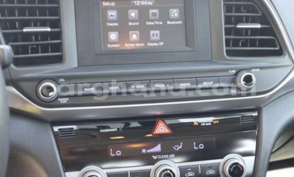 Sayi Na hannu Hyundai Elantra White Mota in Accra a Greater Accra Sayi Na hannu Hyundai Elantra White Mota in Accra a Greater Accra