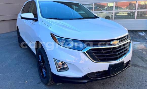 Buy Used Chevrolet Equinox White Car in Accra in Greater Accra Buy Used Chevrolet Equinox White Car in Accra in Greater Accra