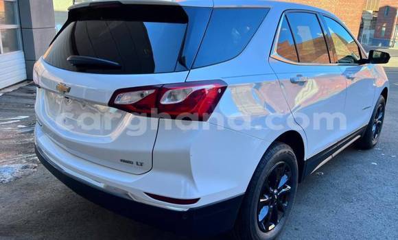 Buy Used Chevrolet Equinox White Car in Accra in Greater Accra Buy Used Chevrolet Equinox White Car in Accra in Greater Accra
