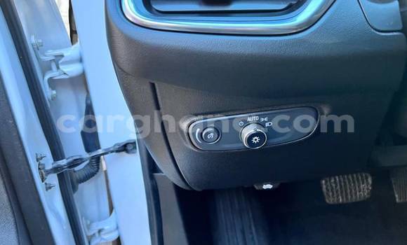 Buy Used Chevrolet Equinox White Car in Accra in Greater Accra Buy Used Chevrolet Equinox White Car in Accra in Greater Accra