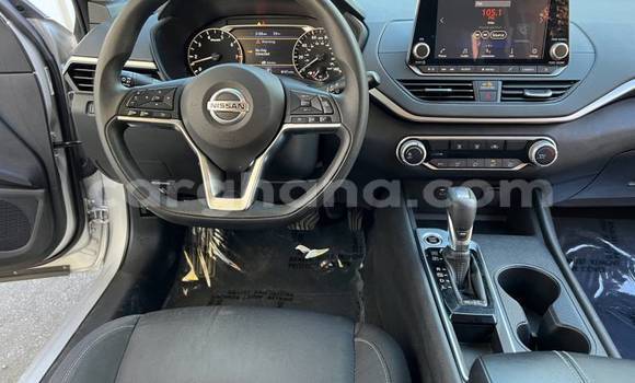 Sayi Na hannu Nissan Altima Azurfa Mota in Accra a Greater Accra Sayi Na hannu Nissan Altima Azurfa Mota in Accra a Greater Accra