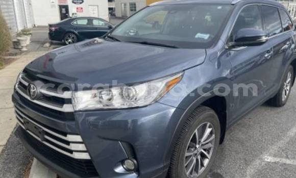 Ra Àlòkù Toyota Highlander Blue Ọkọ̀ in Accra ni Greater Accra