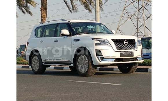 Sayi Imported Nissan Patrol White Mota in Import - Dubai a Ashanti