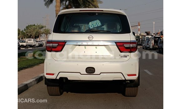 Buy Import Nissan Patrol White Car in Import - Dubai in Ashanti Buy Import Nissan Patrol White Car in Import - Dubai in Ashanti