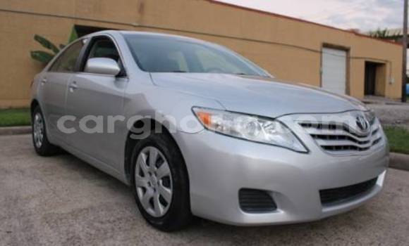 Sayi Na hannu Toyota Camry Azurfa Mota in Accra a Greater Accra Sayi Na hannu Toyota Camry Azurfa Mota in Accra a Greater Accra