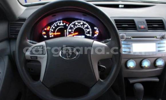 Sayi Na hannu Toyota Camry Azurfa Mota in Accra a Greater Accra Sayi Na hannu Toyota Camry Azurfa Mota in Accra a Greater Accra