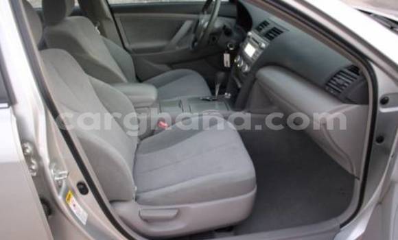 Sayi Na hannu Toyota Camry Azurfa Mota in Accra a Greater Accra Sayi Na hannu Toyota Camry Azurfa Mota in Accra a Greater Accra