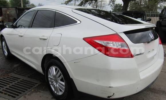 Buy Used Honda Crosstour White Car in Accra in Greater Accra Buy Used Honda Crosstour White Car in Accra in Greater Accra