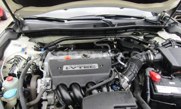 Buy Used Honda Crosstour White Car in Accra in Greater Accra Buy Used Honda Crosstour White Car in Accra in Greater Accra