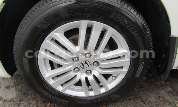 Buy Used Honda Crosstour White Car in Accra in Greater Accra Buy Used Honda Crosstour White Car in Accra in Greater Accra