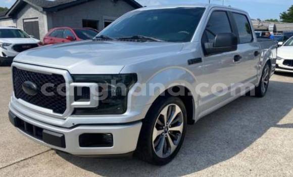 Sayi Na hannu Ford F–150 Azurfa Mota in Accra a Greater Accra