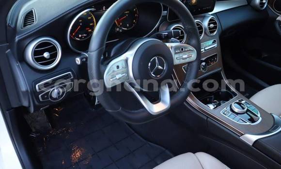 Sayi Na hannu Mercedes‒Benz C–Class White Mota in Accra a Greater Accra Sayi Na hannu Mercedes‒Benz C–Class White Mota in Accra a Greater Accra