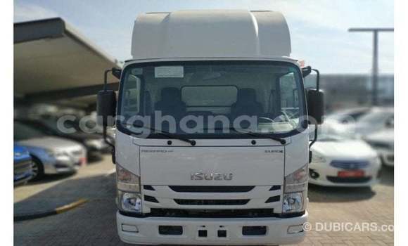 Ra Imported Isuzu NPR funfun Ọkọ̀ akẹ́rù ńlá in Import - Dubai ni Ashanti Ra Imported Isuzu NPR funfun Ọkọ̀ akẹ́rù ńlá in Import - Dubai ni Ashanti