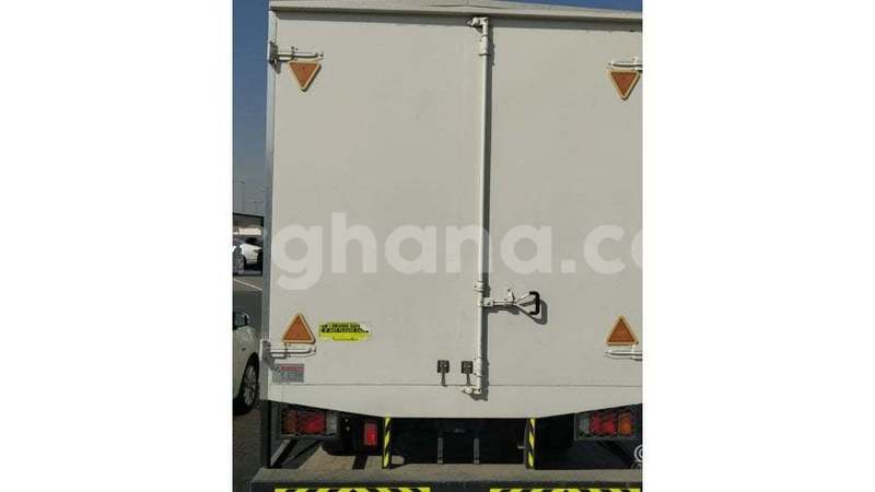 Big with watermark isuzu npr ashanti import dubai 52289