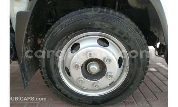 Ra Imported Isuzu NPR funfun Ọkọ̀ akẹ́rù ńlá in Import - Dubai ni Ashanti Ra Imported Isuzu NPR funfun Ọkọ̀ akẹ́rù ńlá in Import - Dubai ni Ashanti