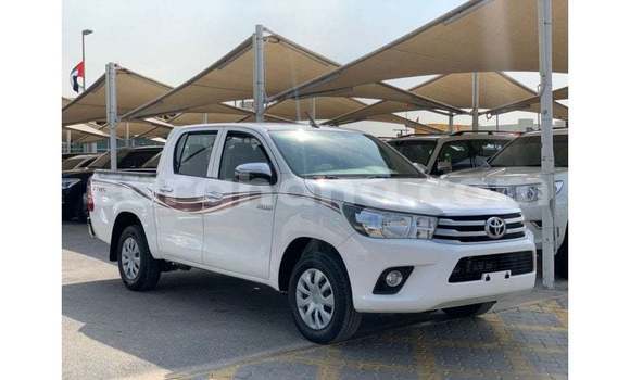 Sayi Imported Toyota Hilux White Mota in Import - Dubai a Ashanti Sayi Imported Toyota Hilux White Mota in Import - Dubai a Ashanti