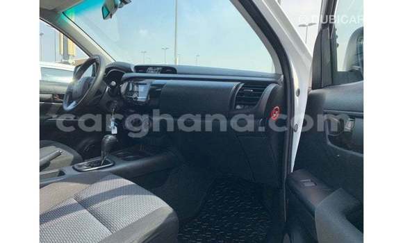 Sayi Imported Toyota Hilux White Mota in Import - Dubai a Ashanti Sayi Imported Toyota Hilux White Mota in Import - Dubai a Ashanti