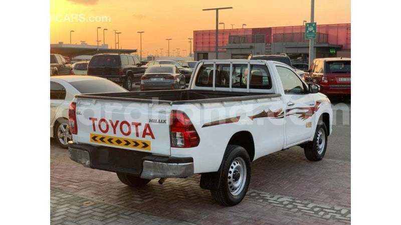 Big with watermark toyota hilux ashanti import dubai 52370