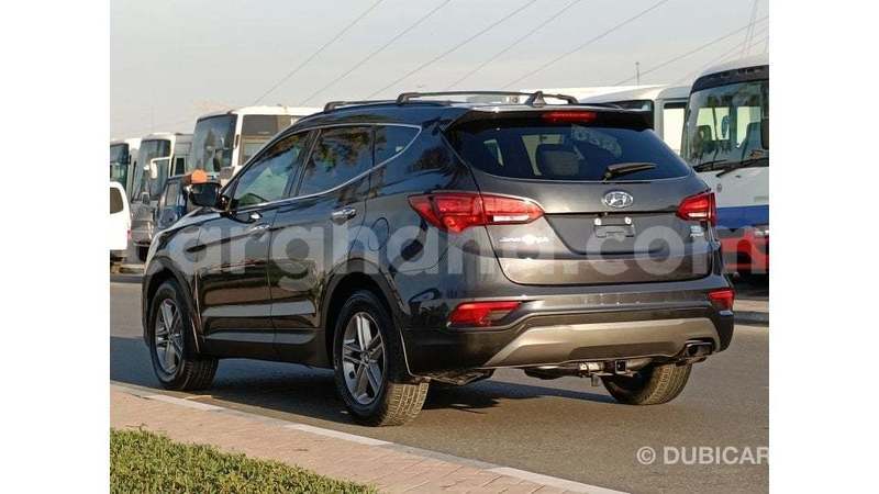 Big with watermark hyundai santa fe ashanti import dubai 52372