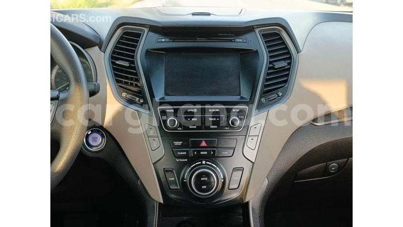 Big with watermark hyundai santa fe ashanti import dubai 52372