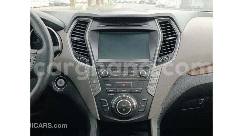 Big with watermark hyundai santa fe ashanti import dubai 52373