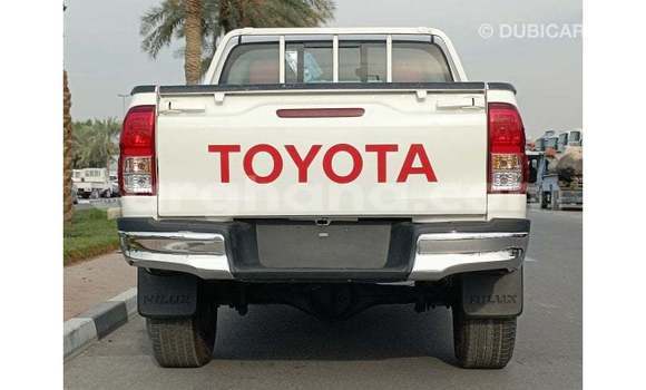 Buy Import Toyota Hilux White Car in Import - Dubai in Ashanti Buy Import Toyota Hilux White Car in Import - Dubai in Ashanti
