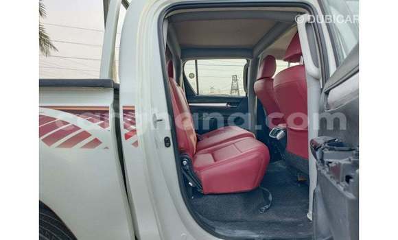 Buy Import Toyota Hilux White Car in Import - Dubai in Ashanti Buy Import Toyota Hilux White Car in Import - Dubai in Ashanti
