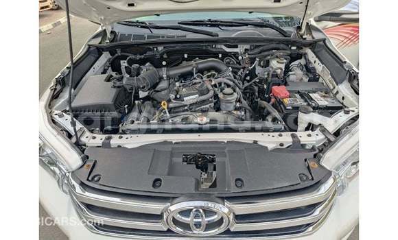 Buy Import Toyota Hilux White Car in Import - Dubai in Ashanti Buy Import Toyota Hilux White Car in Import - Dubai in Ashanti