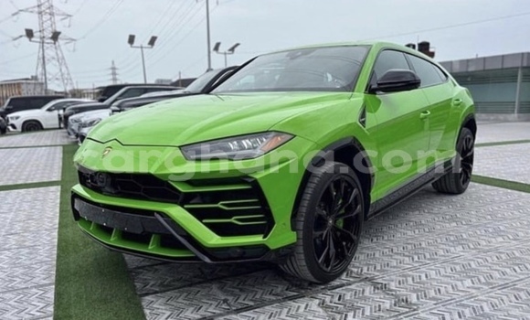 Ra Imported Lamborghini Urus Alawọ ewe Ọkọ̀ in Accra ni Greater Accra