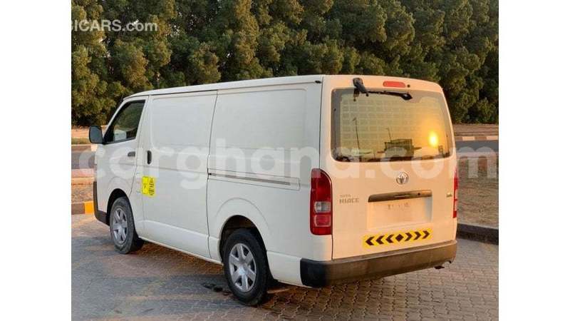 Big with watermark toyota hiace ashanti import dubai 52413