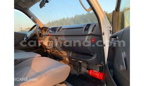 Buy Import Toyota Hiace White Car in Import - Dubai in Ashanti Buy Import Toyota Hiace White Car in Import - Dubai in Ashanti