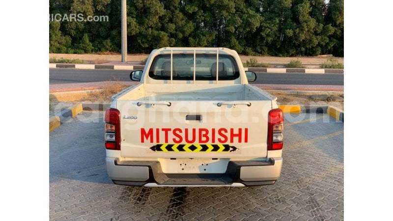 Big with watermark mitsubishi l200 ashanti import dubai 52414