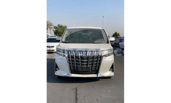 Ra Imported Toyota Alphard funfun Ọkọ̀ in Import - Dubai ni Ashanti Ra Imported Toyota Alphard funfun Ọkọ̀ in Import - Dubai ni Ashanti