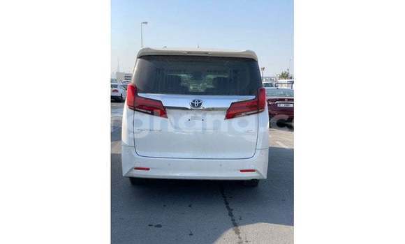 Ra Imported Toyota Alphard funfun Ọkọ̀ in Import - Dubai ni Ashanti Ra Imported Toyota Alphard funfun Ọkọ̀ in Import - Dubai ni Ashanti