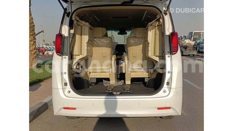 Big with watermark toyota alphard ashanti import dubai 52454