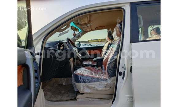 Ra Imported Toyota Prado funfun Ọkọ̀ in Import - Dubai ni Ashanti Ra Imported Toyota Prado funfun Ọkọ̀ in Import - Dubai ni Ashanti