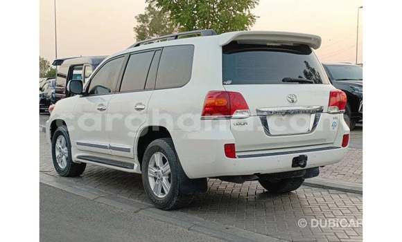 Ra Imported Toyota Land Cruiser funfun Ọkọ̀ in Import - Dubai ni Ashanti Ra Imported Toyota Land Cruiser funfun Ọkọ̀ in Import - Dubai ni Ashanti