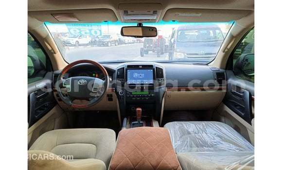 Ra Imported Toyota Land Cruiser funfun Ọkọ̀ in Import - Dubai ni Ashanti Ra Imported Toyota Land Cruiser funfun Ọkọ̀ in Import - Dubai ni Ashanti