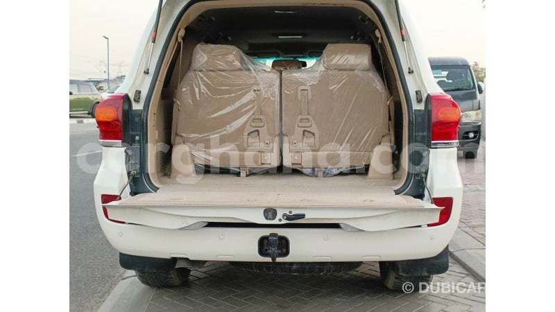 Big with watermark toyota land cruiser ashanti import dubai 52462