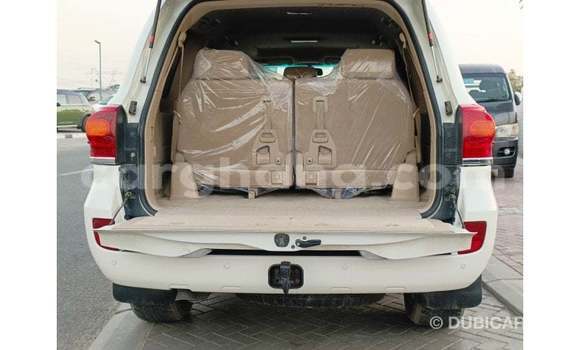 Ra Imported Toyota Land Cruiser funfun Ọkọ̀ in Import - Dubai ni Ashanti Ra Imported Toyota Land Cruiser funfun Ọkọ̀ in Import - Dubai ni Ashanti
