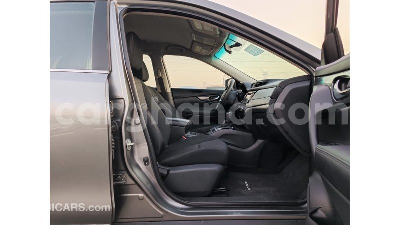 Big with watermark nissan rogue ashanti import dubai 52464