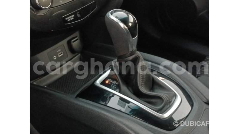 Big with watermark nissan rogue ashanti import dubai 52464