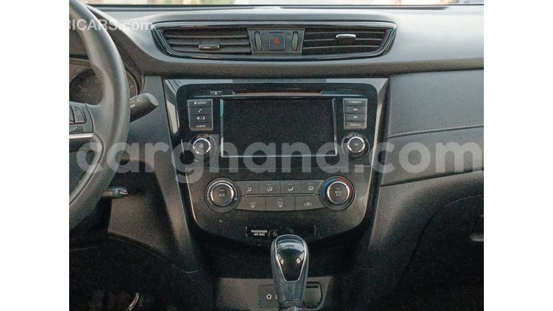 Big with watermark nissan rogue ashanti import dubai 52464